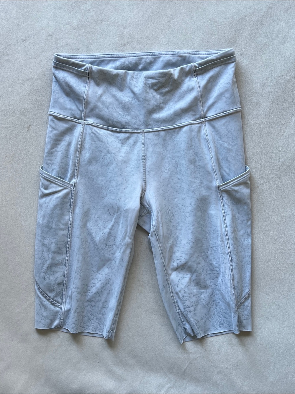 lululemon athletica Light Marble High-Rise Bike Shorts - Size 6